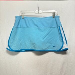 Nike fit dry mesh tennis skort size M
